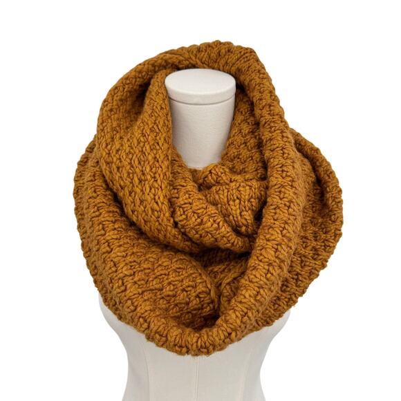 Saks Fifth Avenue black label infinity scarf crochet chunky knit wool blend boho - Picture 3 of 7